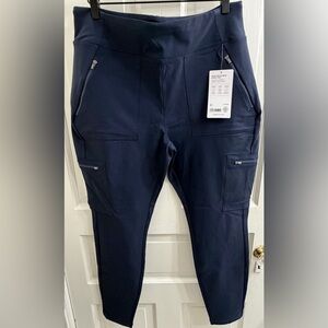 Athleta Headlands Hybrid Cargo Tight Navy